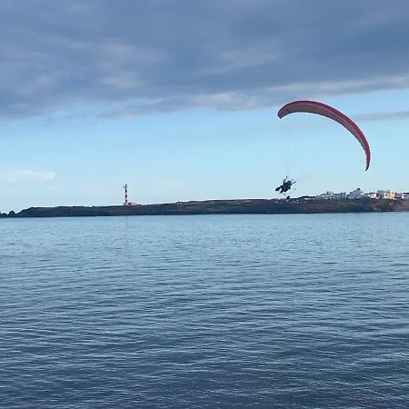 Casa Abona, Precioso Atico Con Wifi Gratis Y Vistas Increibles Al Mar Y La Montana Apartment La Sabinita Bagian luar foto